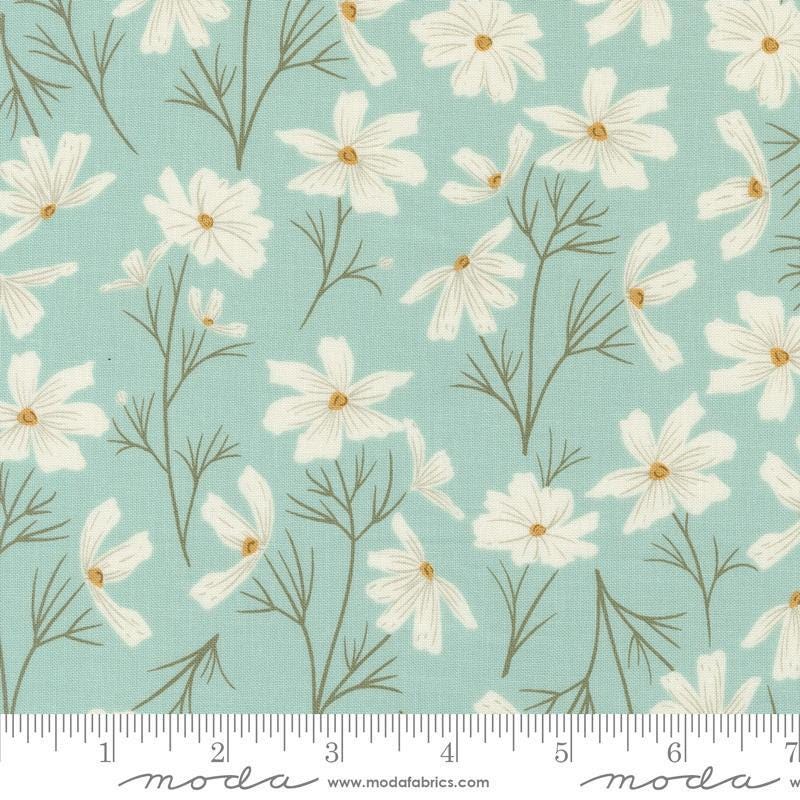 Blue Daisy Floral Ponytail Scrub Cap: Euro Bouffant Style